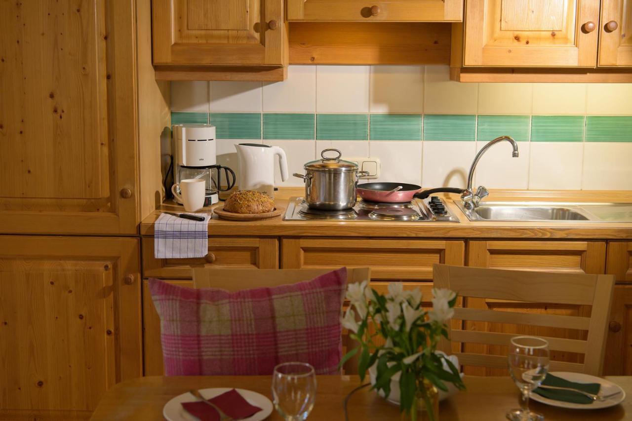 Aurora Appartements Inklusive Freiem Thermeneintritt باد هوفغاستين المظهر الخارجي الصورة