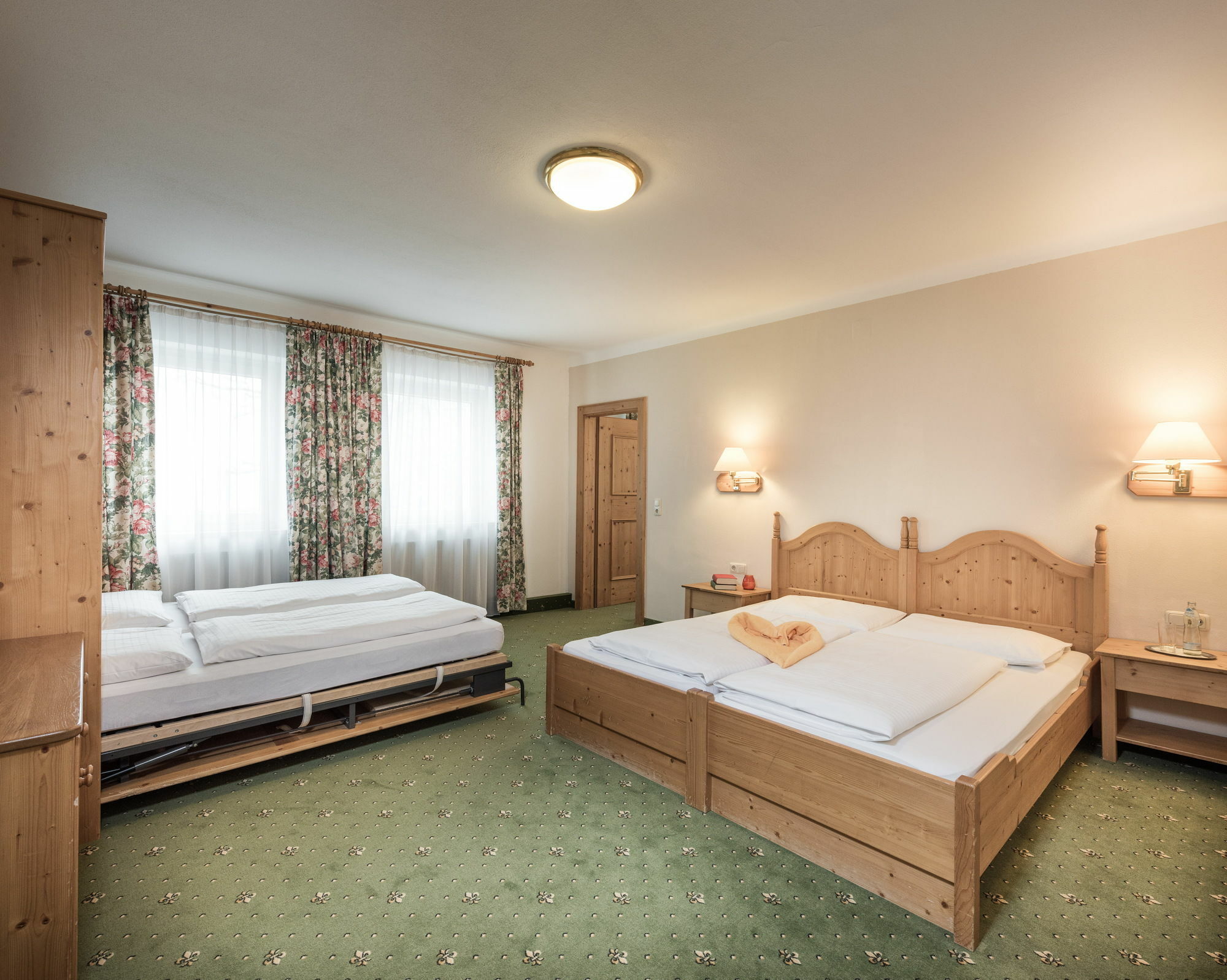 Aurora Appartements Inklusive Freiem Thermeneintritt باد هوفغاستين المظهر الخارجي الصورة